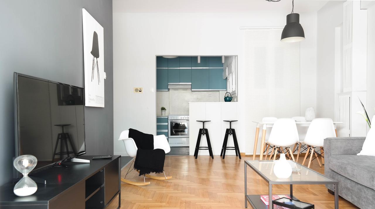 Modern Downtown Flat Near The Acropolis By Upstreet Apartment