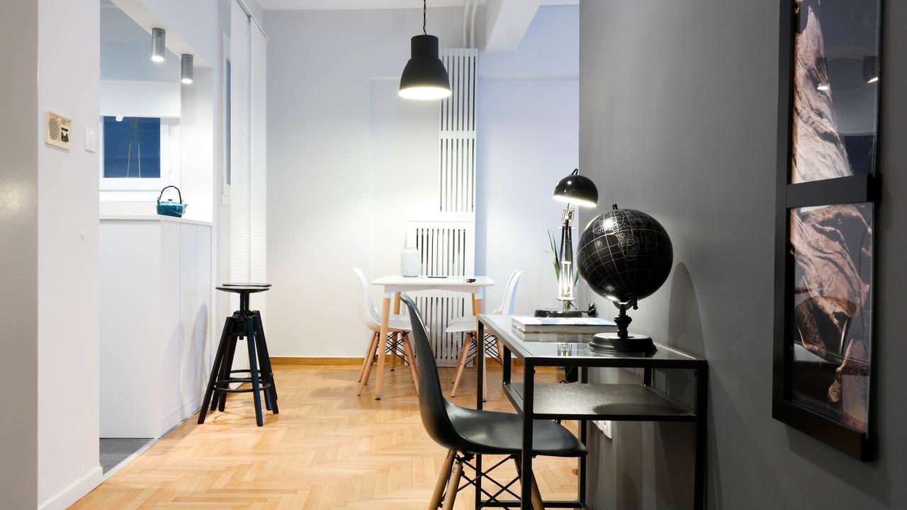 Modern Downtown Flat Near The Acropolis By Upstreet * Athens